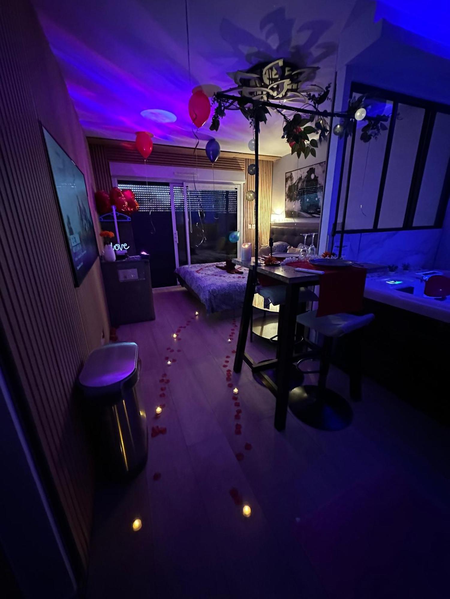 Love Room Nantais Nantes Exterior photo